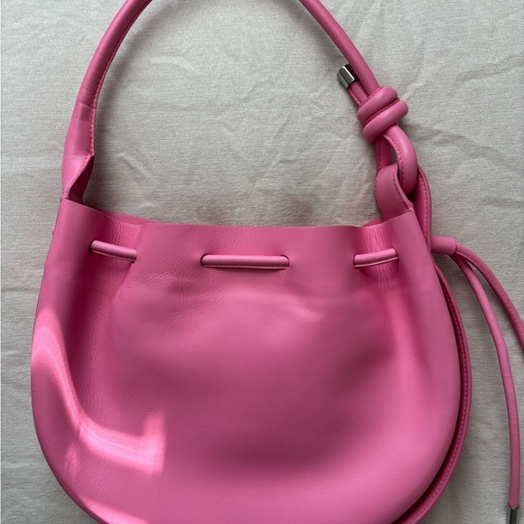 Behno Ina Mini - Picture 2 of 4